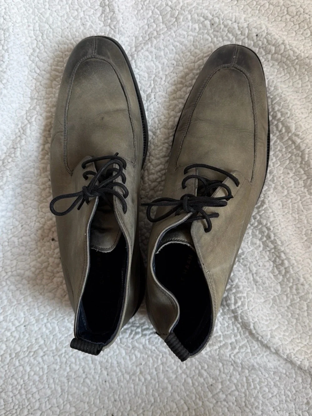 Cole Haan Men's Chukka Boots in Olive Green/gray with Black Laces